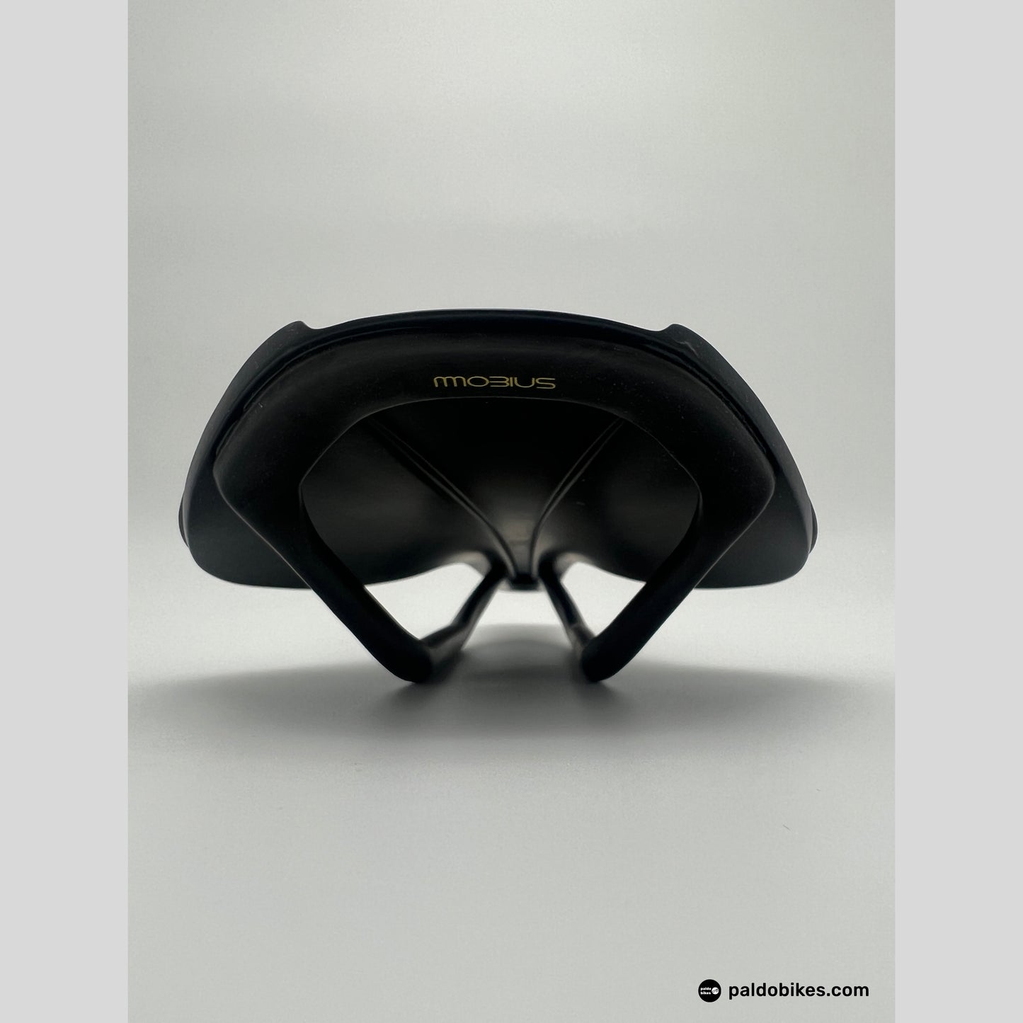 Fizik Antares Versus Evo 00