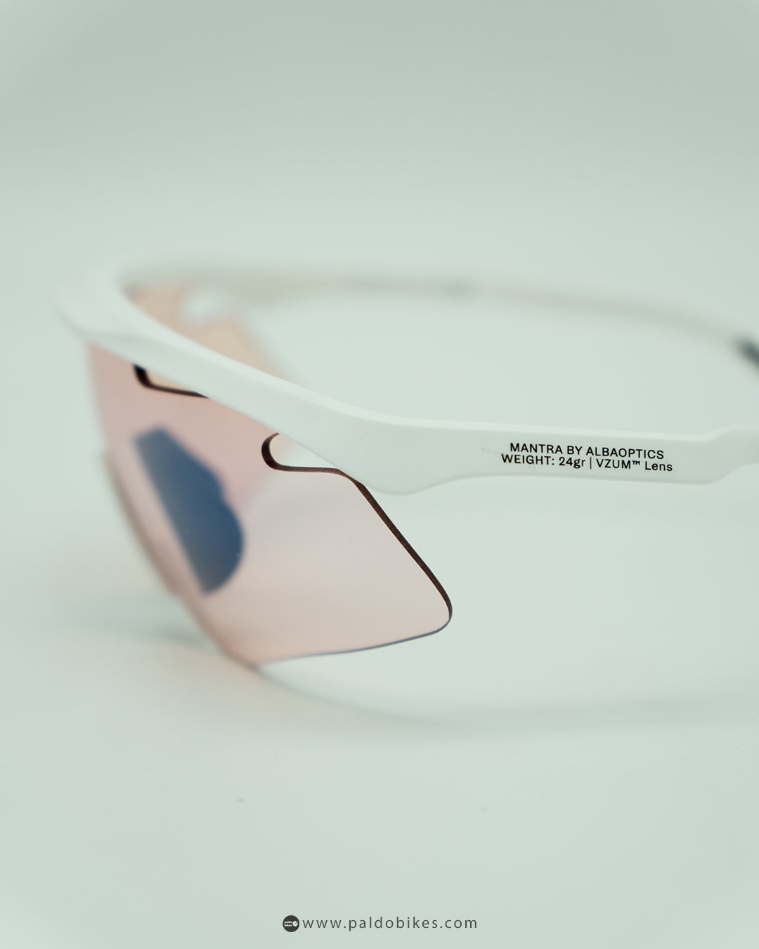 ALBA Optics Mantra VZUM F-LENS FLM - White